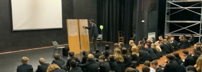 Author Steven Camden providing assembly to children at QE